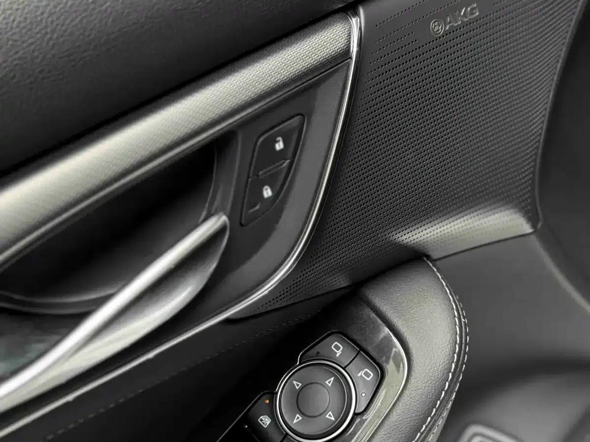 2024 Cadillac CT5 28T Luxury Pro — миниатюра 7