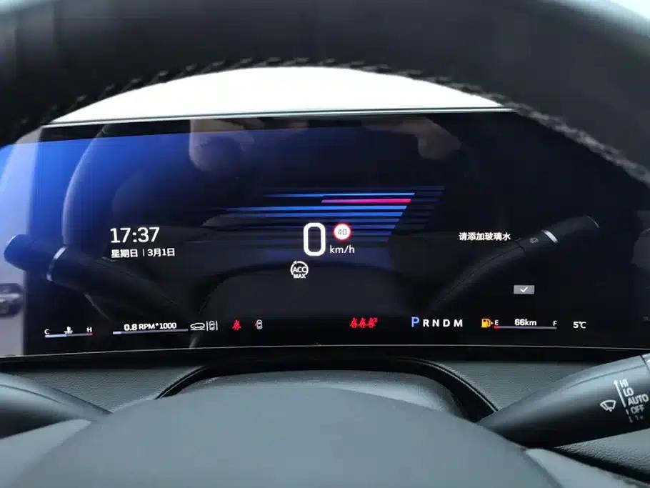 2024 Cadillac CT5 28T Luxury Pro — миниатюра 9