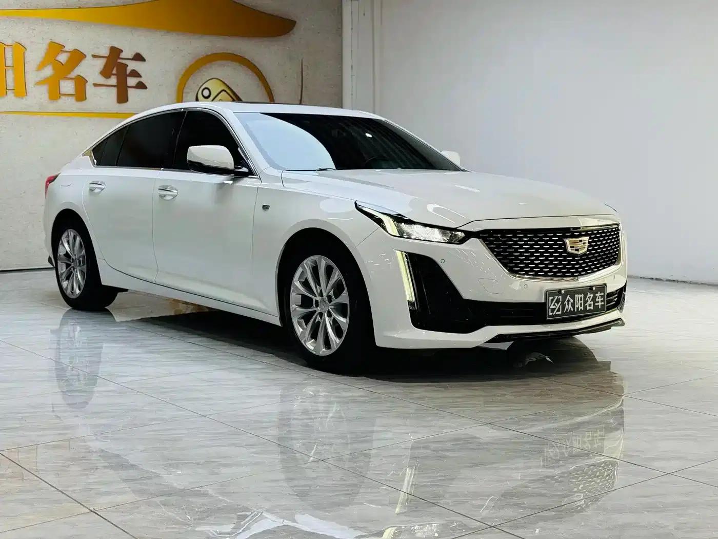 2022 Cadillac CT5 28T Luxury — миниатюра 3