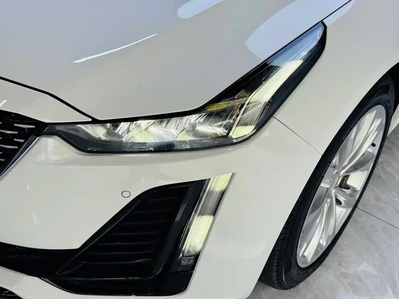 2022 Cadillac CT5 28T Luxury — миниатюра 6