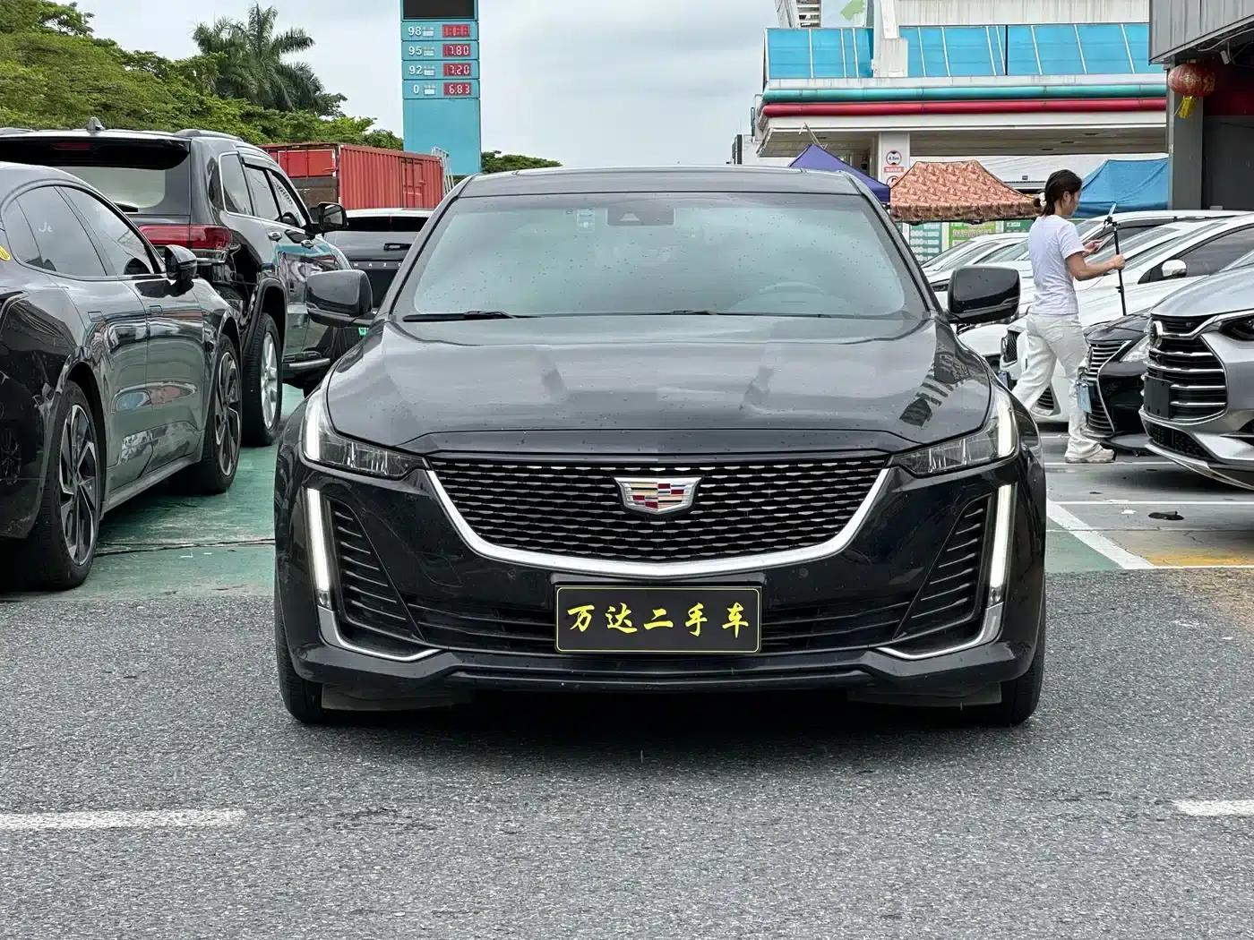 2023 Cadillac CT5 28T Luxury (Standard Edition) — миниатюра 2