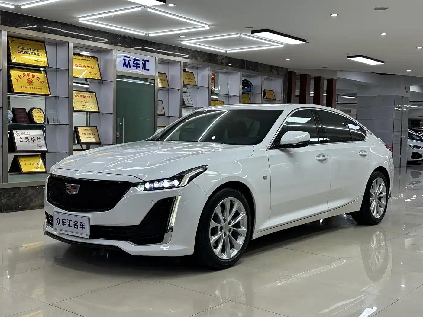 2021 Cadillac CT5 28T Luxury — миниатюра 1
