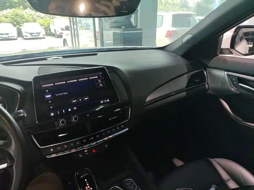 2020 Cadillac CT5 28T Luxury — миниатюра 13