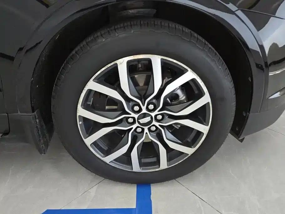 Cadillac XT5 2022 2.0T AWD Luxury (Hummingbird Edition) — миниатюра 6