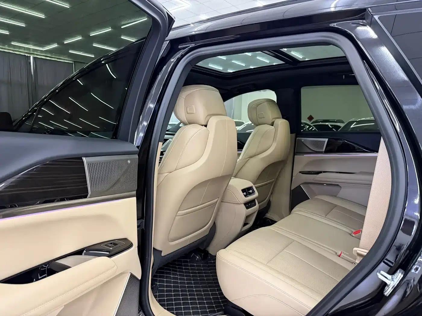 Cadillac XT5 2025 2.0T Premium — миниатюра 5