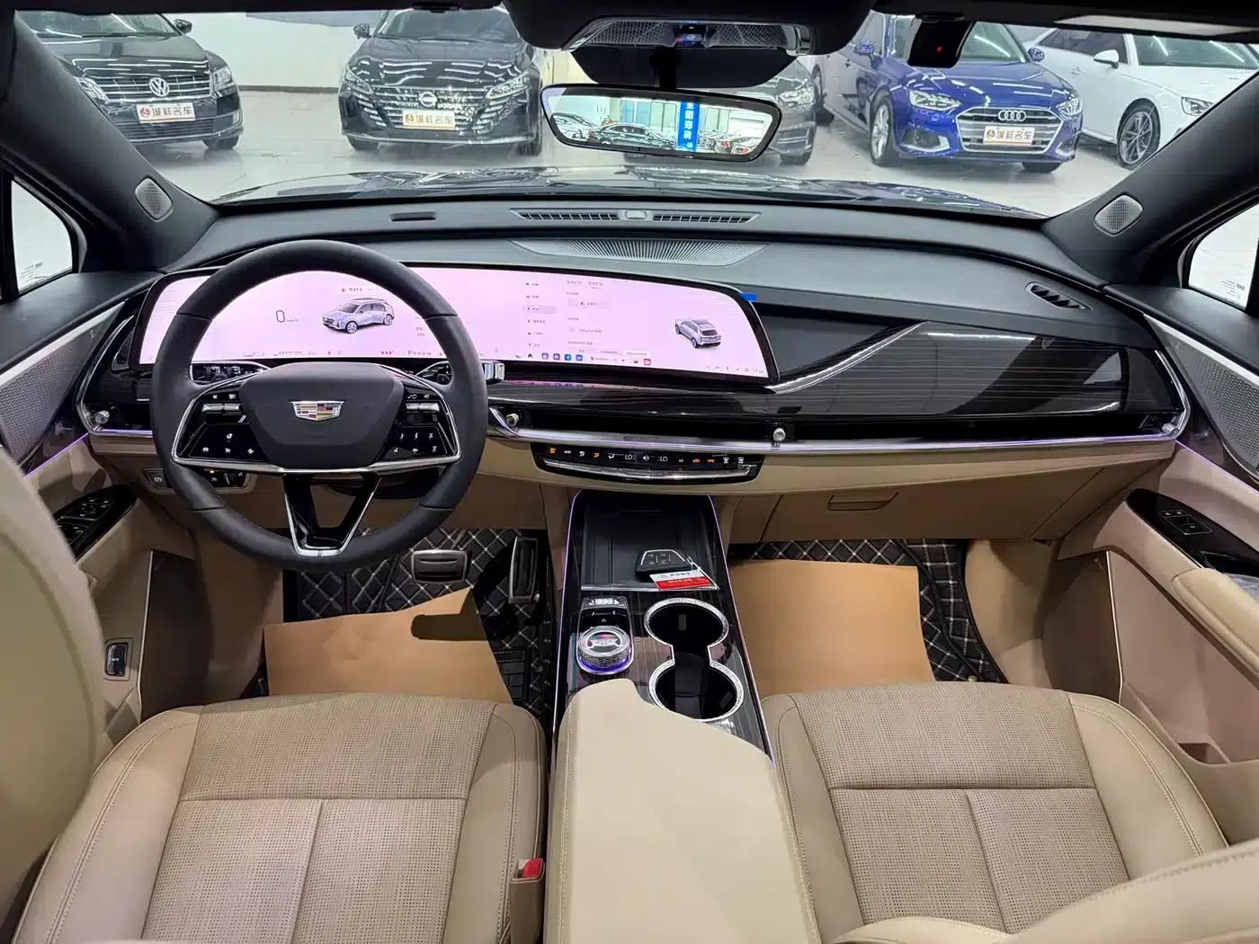 Cadillac XT5 2025 2.0T Premium — миниатюра 6