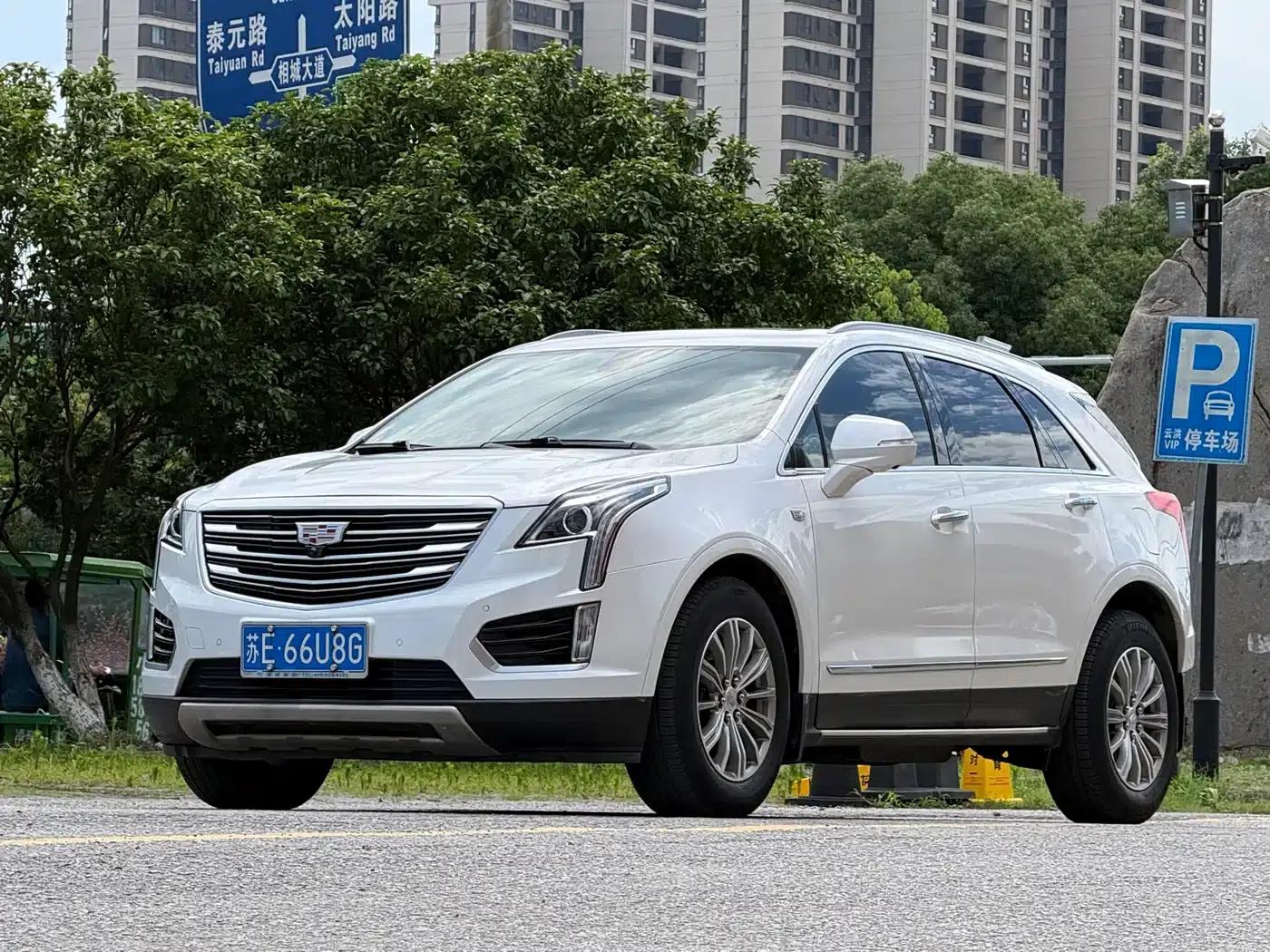 2016 Cadillac XT5 25T Luxury — миниатюра 2
