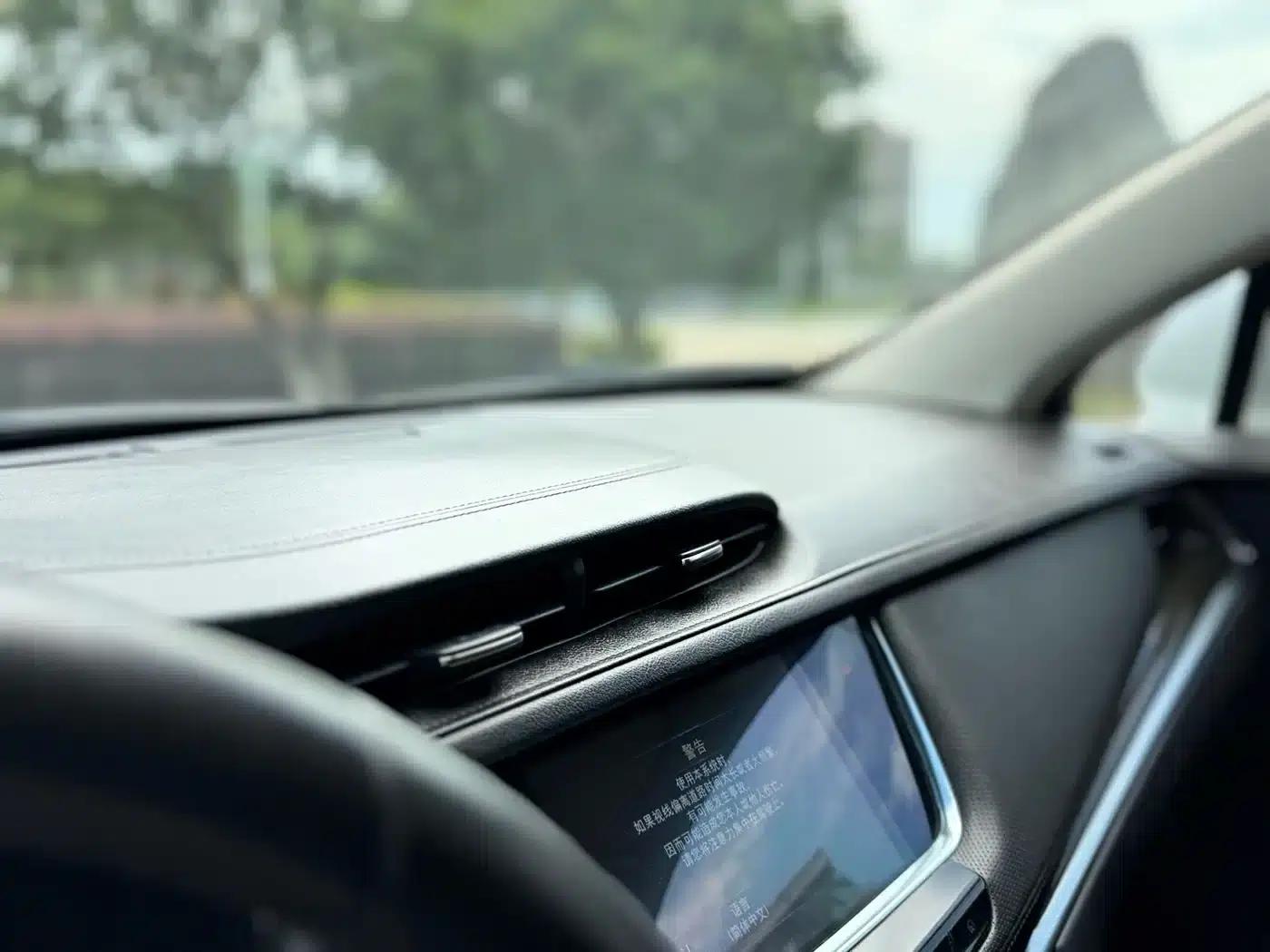 2016 Cadillac XT5 25T Luxury — миниатюра 14