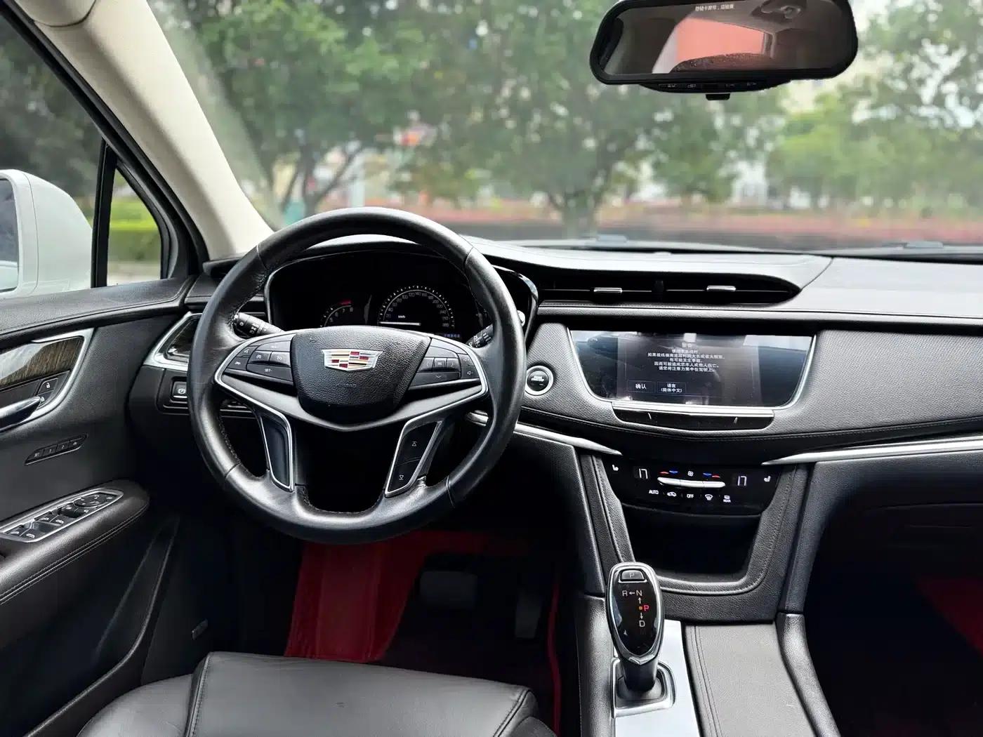 2016 Cadillac XT5 25T Luxury — миниатюра 18