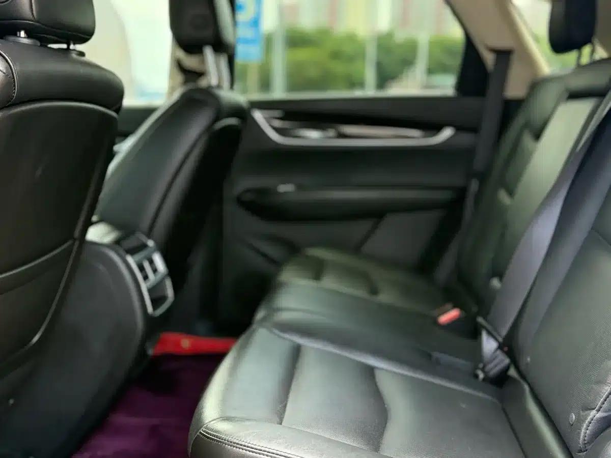 2016 Cadillac XT5 25T Luxury — миниатюра 19