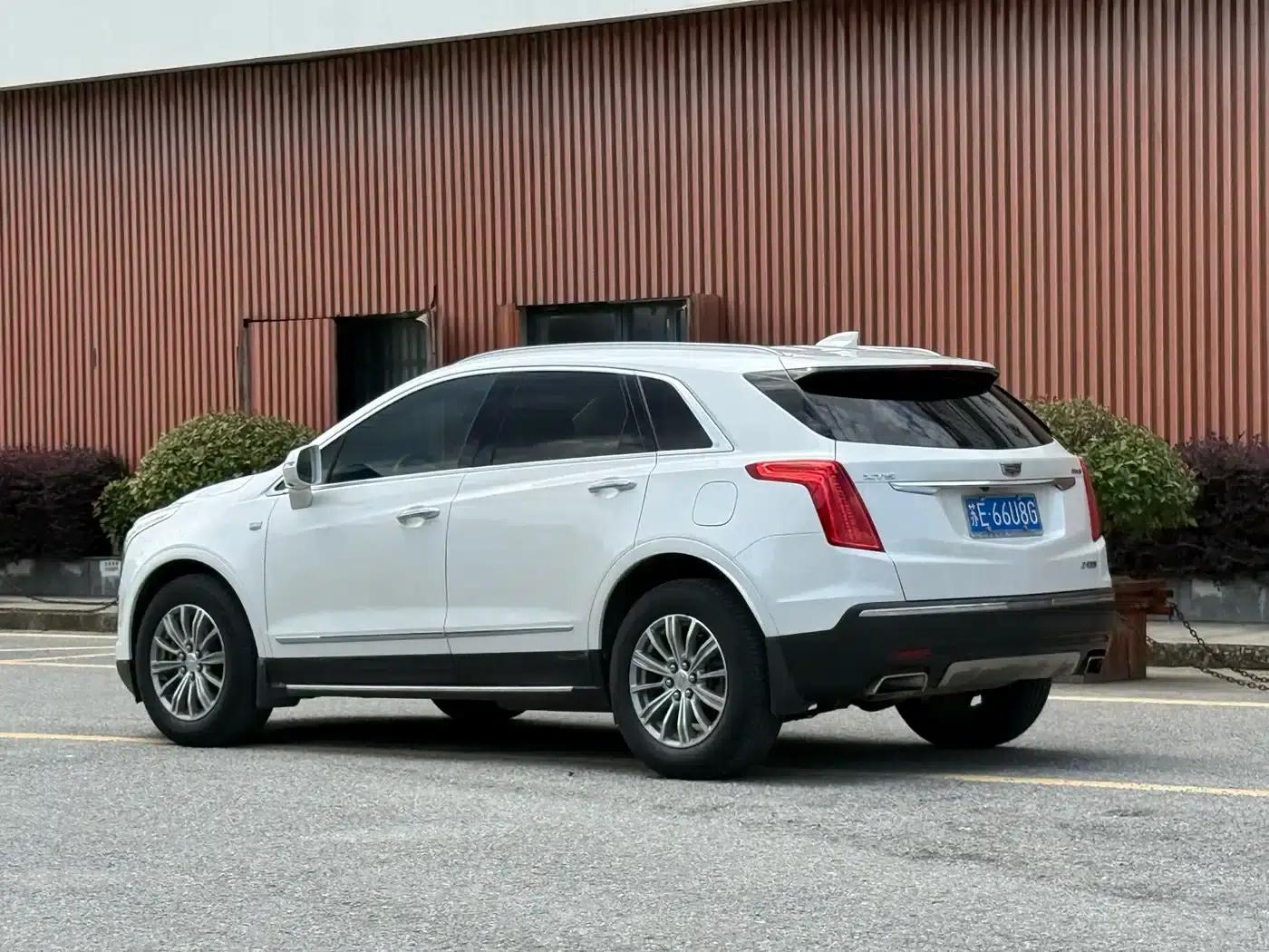 2016 Cadillac XT5 25T Luxury — миниатюра 5