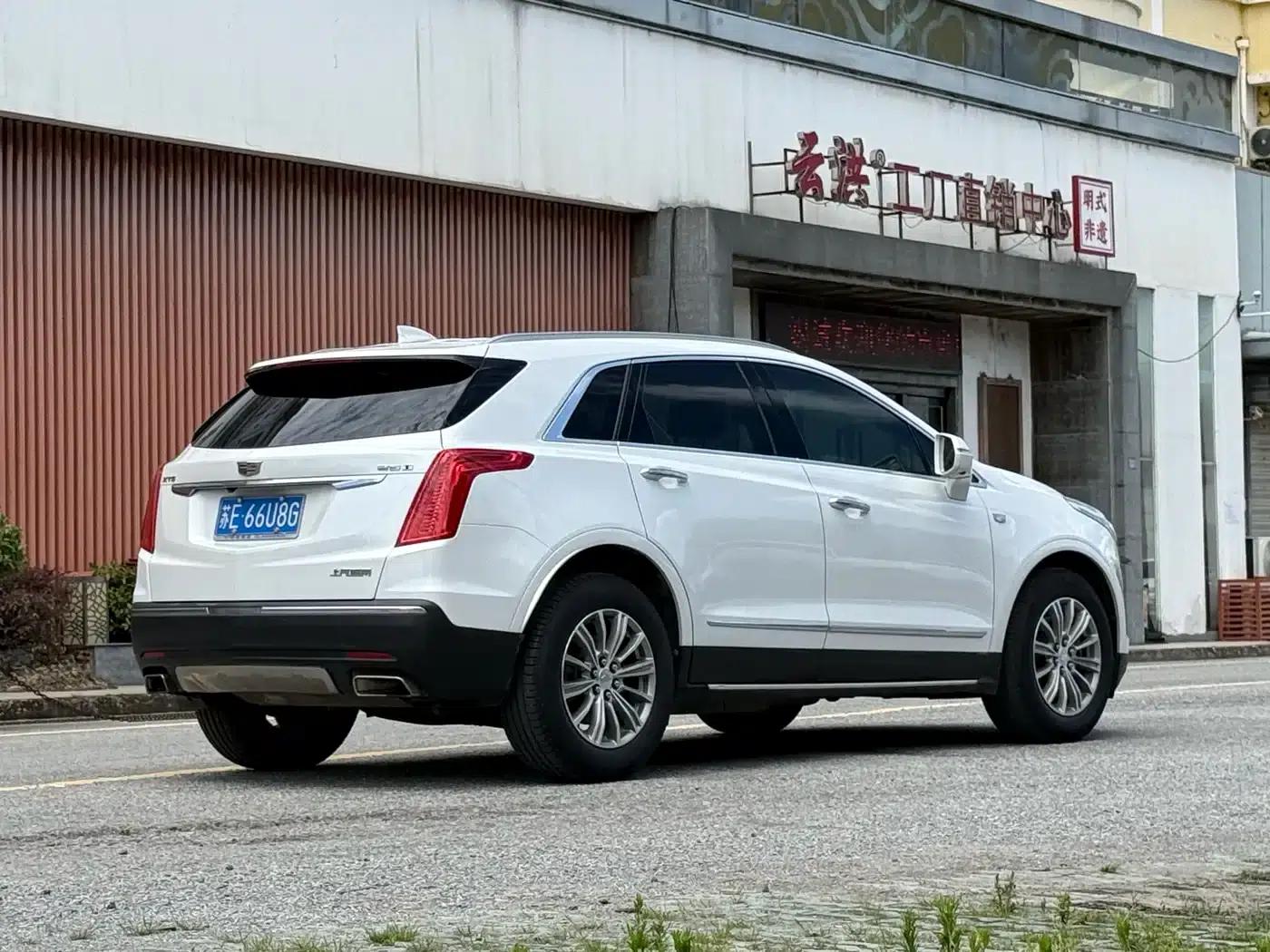 2016 Cadillac XT5 25T Luxury — миниатюра 7