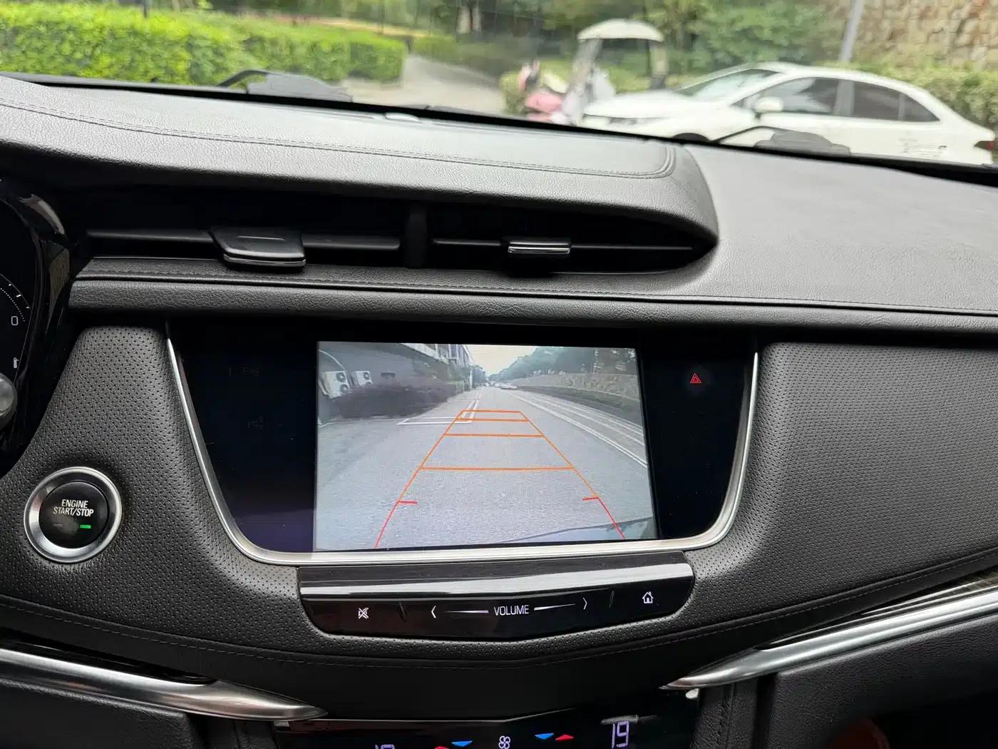 Cadillac XT5 2018 25T Technology Edition — миниатюра 17