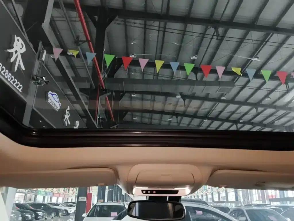 2016 Cadillac XT5 25T Luxury — миниатюра 18