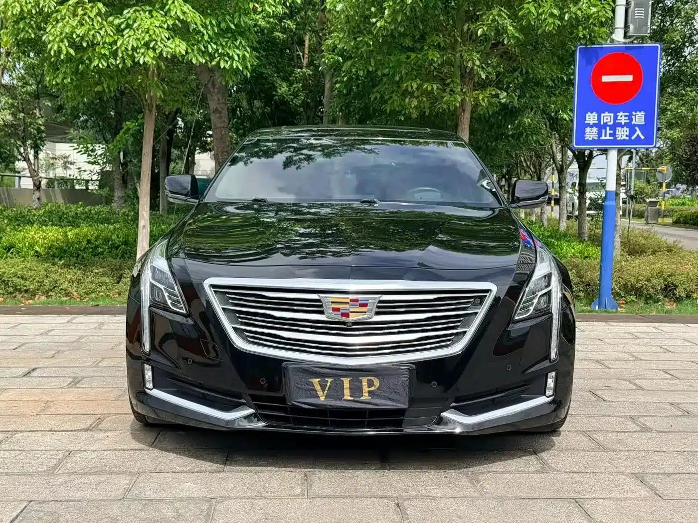 2017 Cadillac CT6 28T Platinum Edition — миниатюра 2