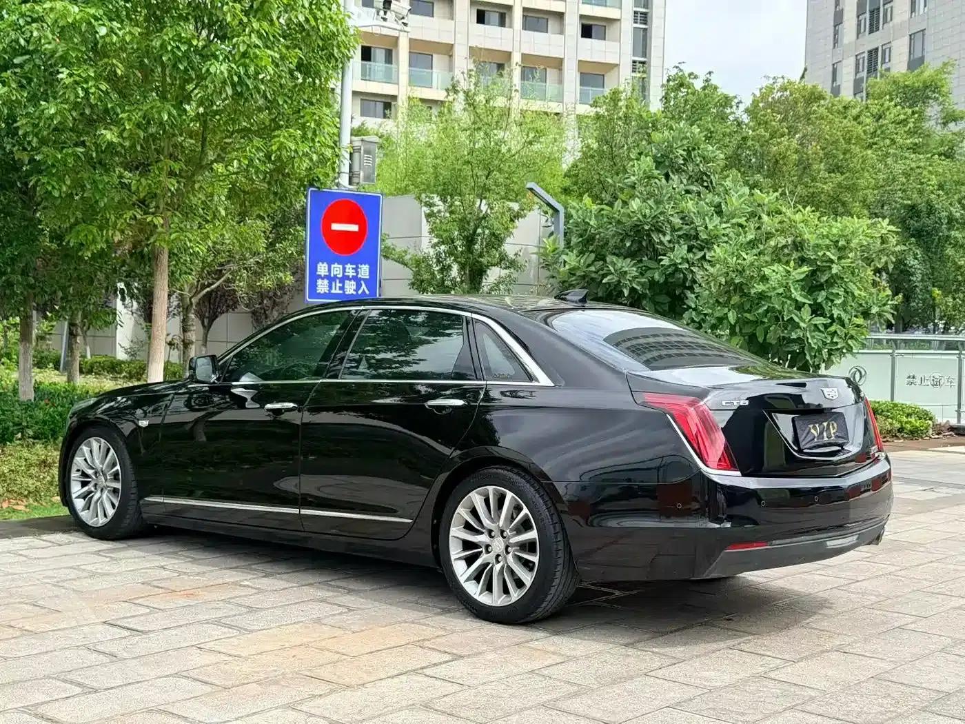 2017 Cadillac CT6 28T Platinum Edition — миниатюра 9