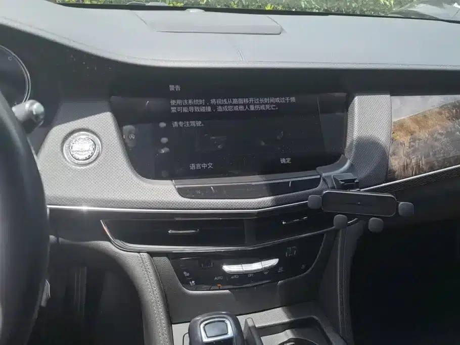 2019 Cadillac CT6 28T Luxury — миниатюра 13