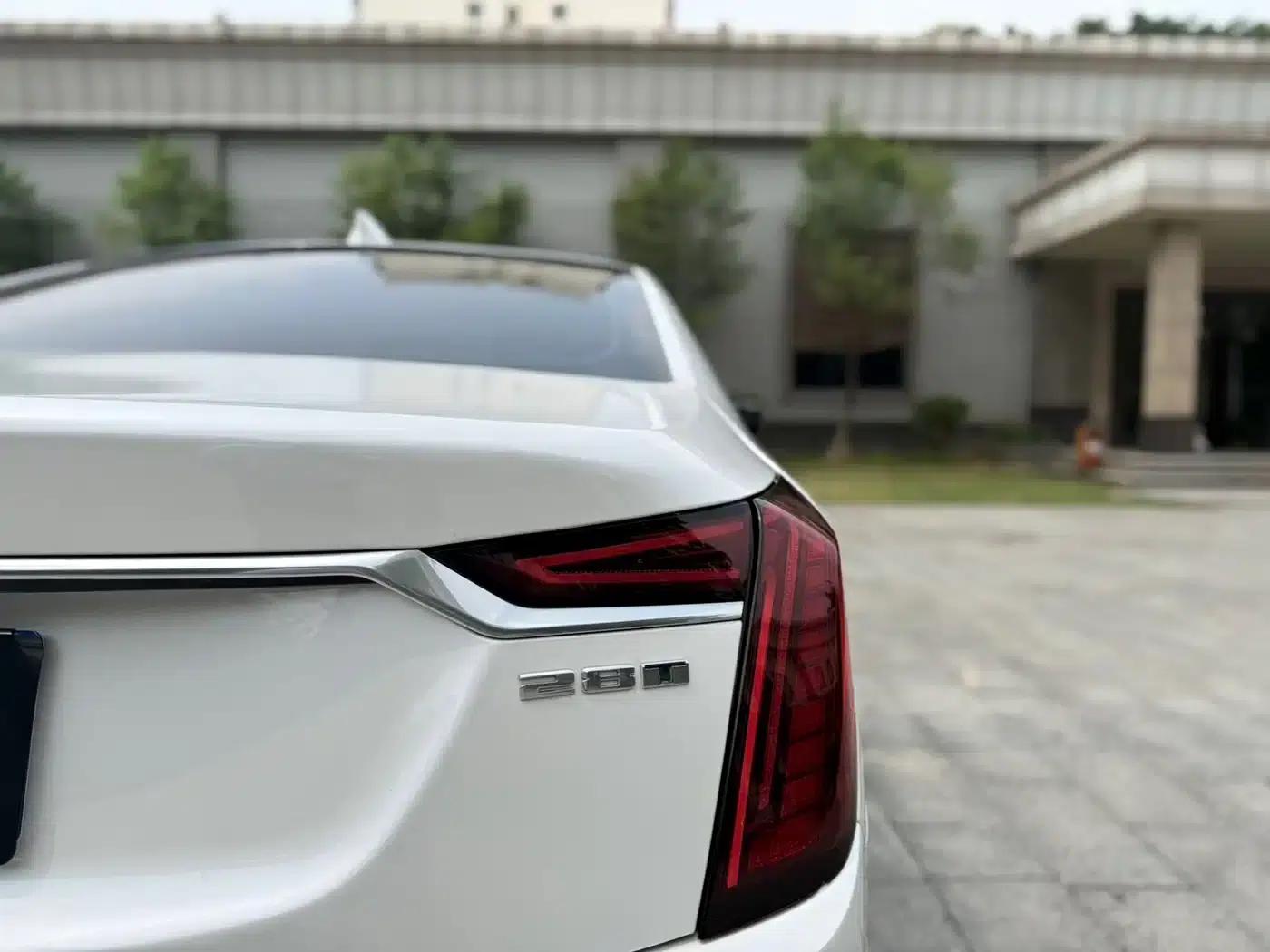 2021 Cadillac CT6 28T Luxury — миниатюра 17