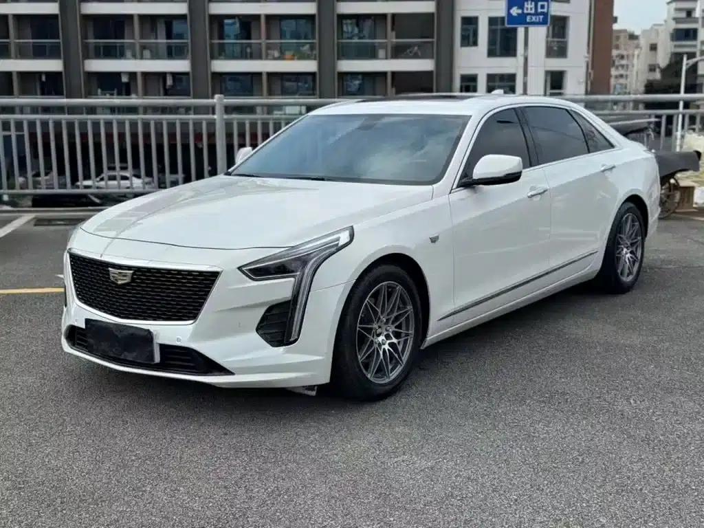 2019 Cadillac CT6 28T Fashion Edition — миниатюра 1