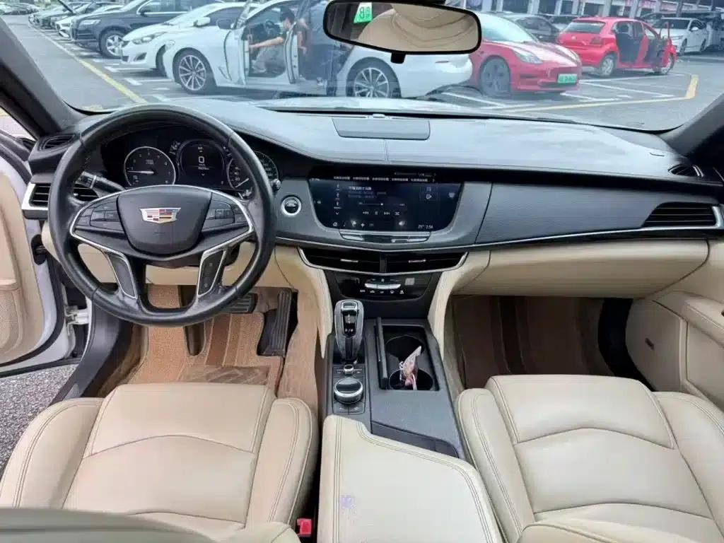 2019 Cadillac CT6 28T Fashion Edition — миниатюра 4
