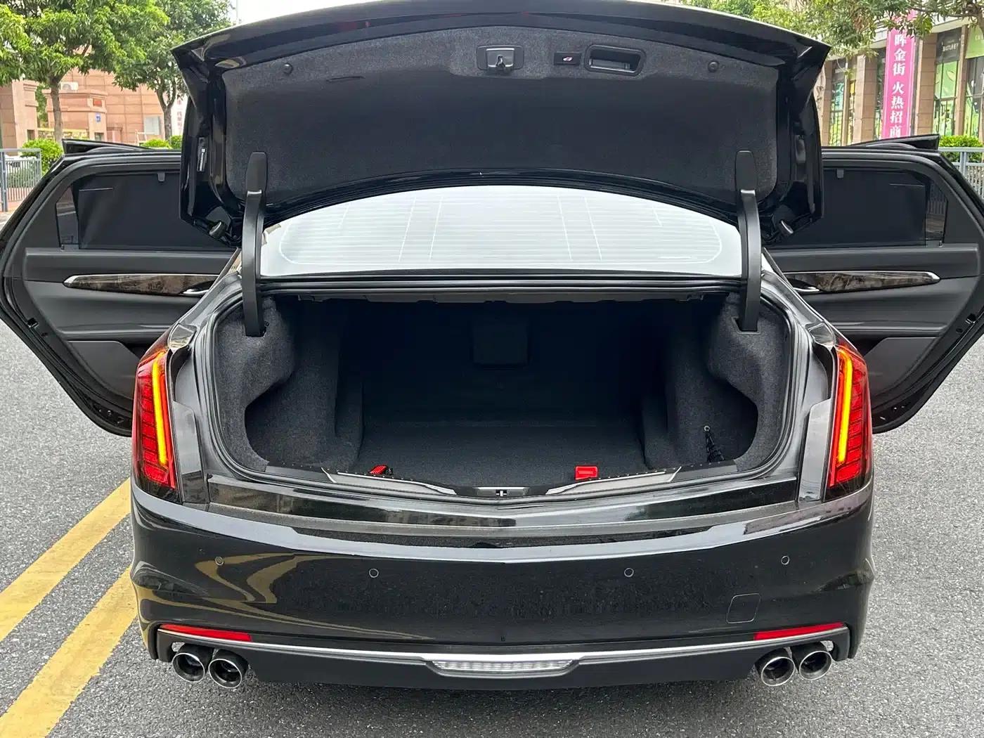 2019 Cadillac CT6 28T Luxury — миниатюра 20