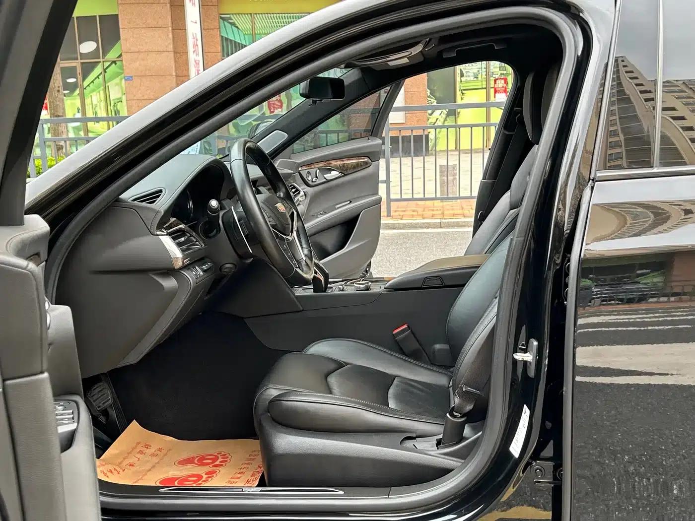 2019 Cadillac CT6 28T Luxury — миниатюра 29