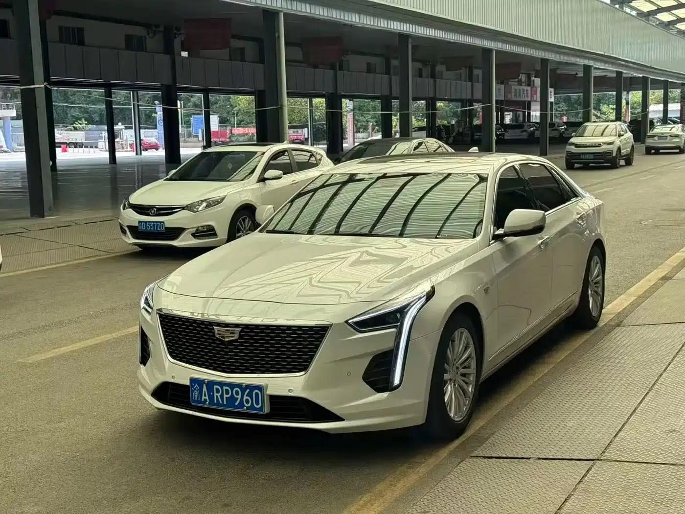 2021 Cadillac CT6 28T Luxury — миниатюра 1
