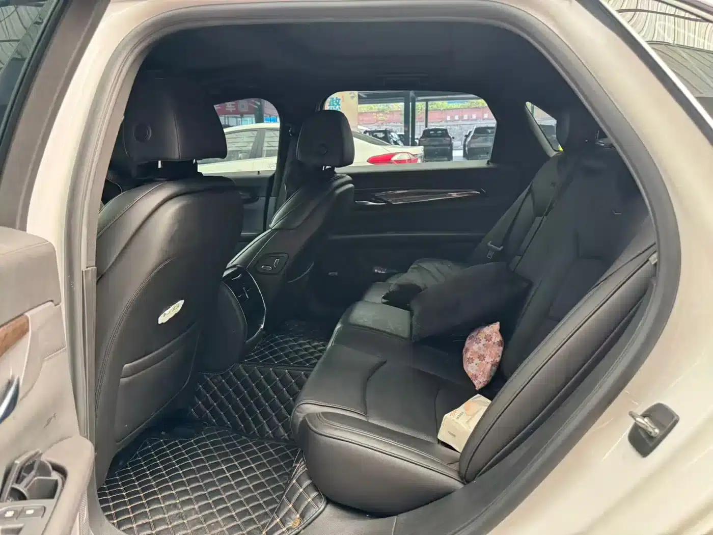 2021 Cadillac CT6 28T Luxury — миниатюра 5