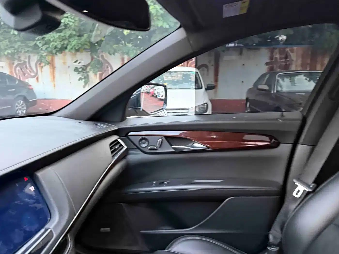 2020 Cadillac CT6 28T Luxury — миниатюра 13