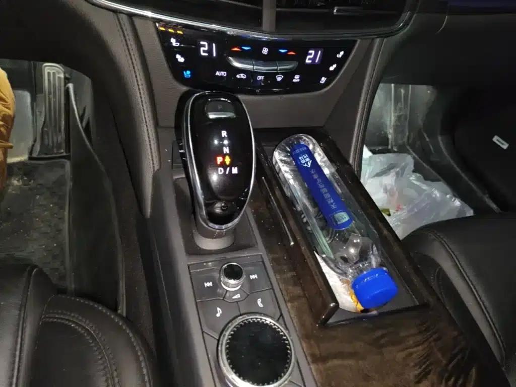 2021 Cadillac CT6 28T Luxury — миниатюра 11