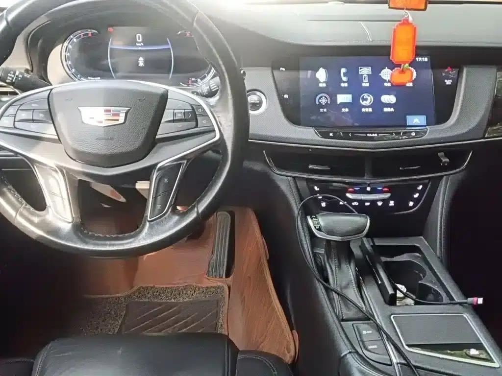 2017 Cadillac CT6 28T Luxury — миниатюра 13