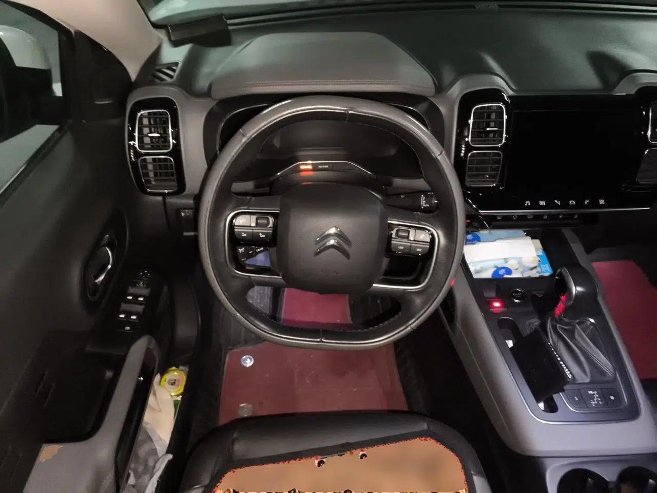 Citroen C5 AIRCROSS 2017 350THP Luxury Model — миниатюра 10