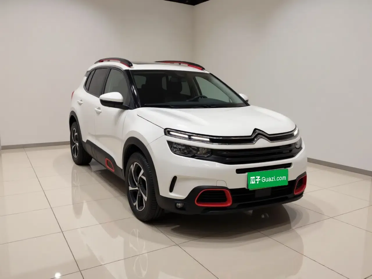 Citroen C5 AIRCROSS 2017 380THP Luxury Model — миниатюра 3