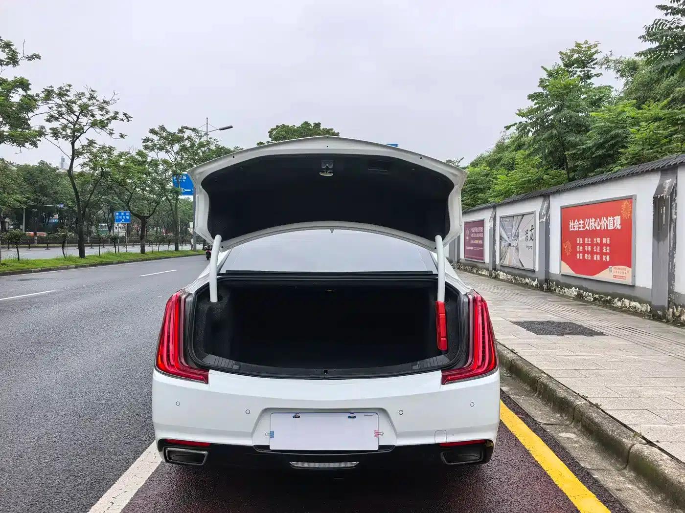 2018 Cadillac XTS 28T Elite — миниатюра 17