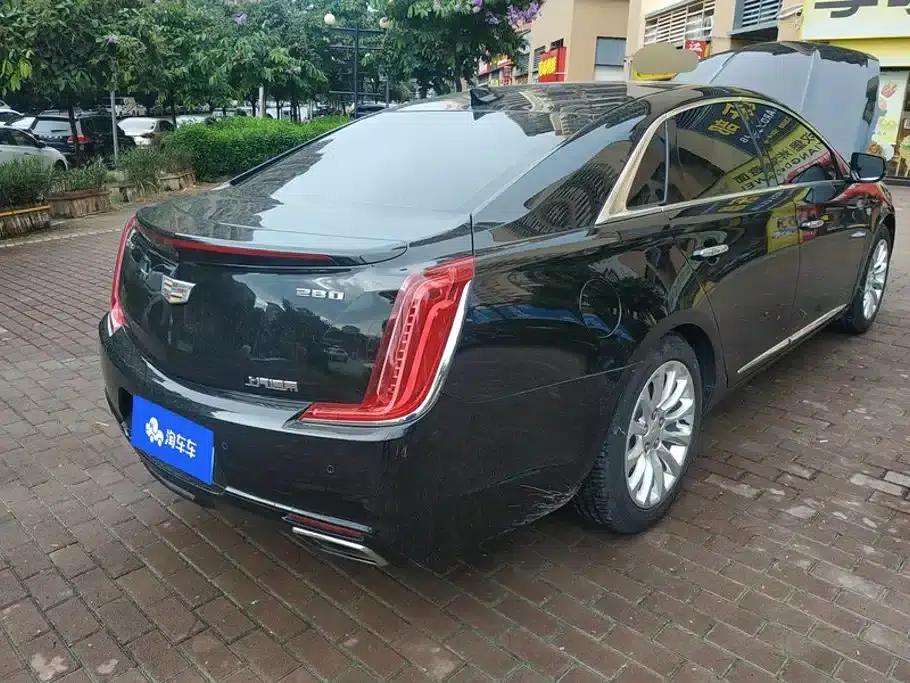 2018 Cadillac XTS 28T Elite — миниатюра 3