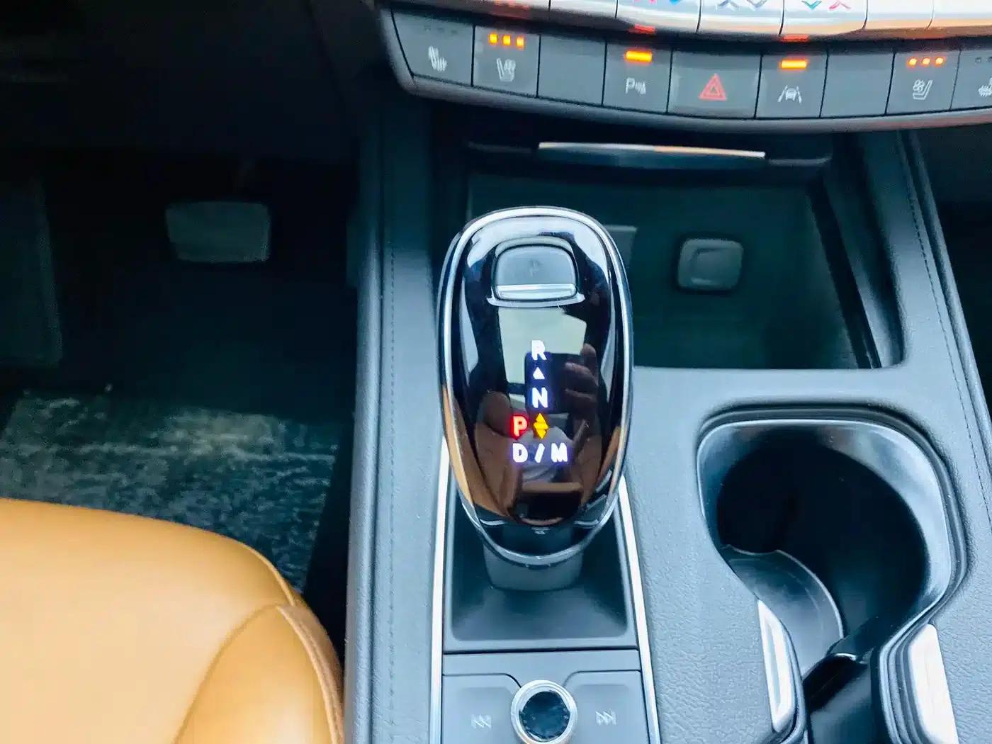 2022 Cadillac XT4 28T AWD Premium — миниатюра 11