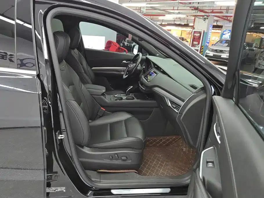 2020 Cadillac XT4 28T Two-Wheel Drive Luxury — миниатюра 8