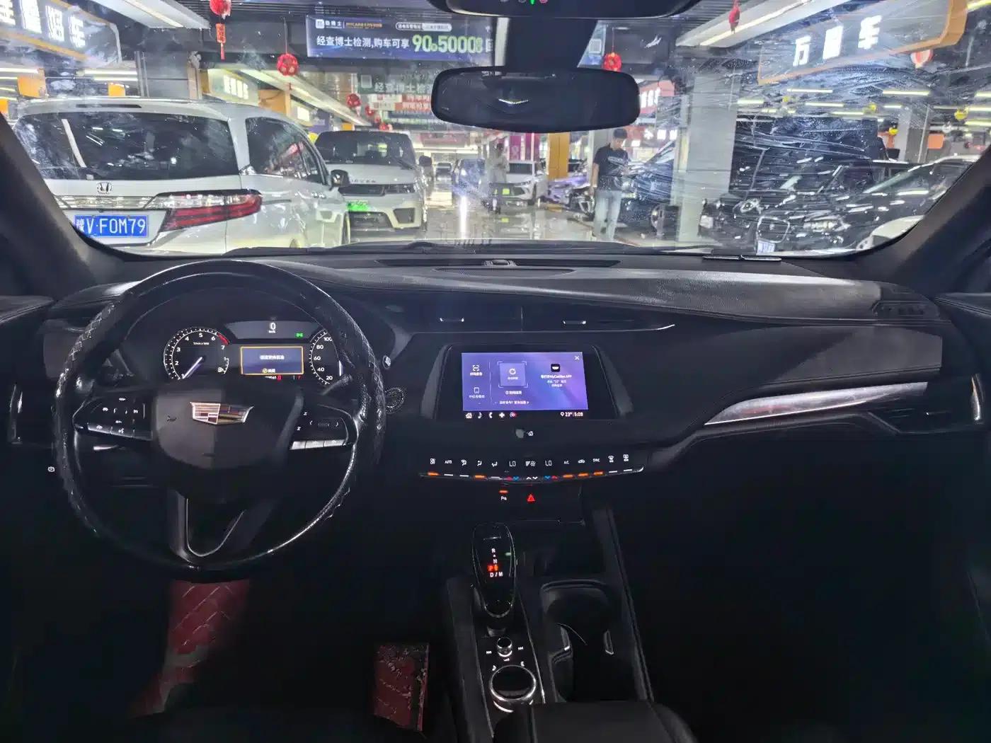 2020 Cadillac XT4 Facelift 28T Two-Wheel Drive Technical Edition — миниатюра 6