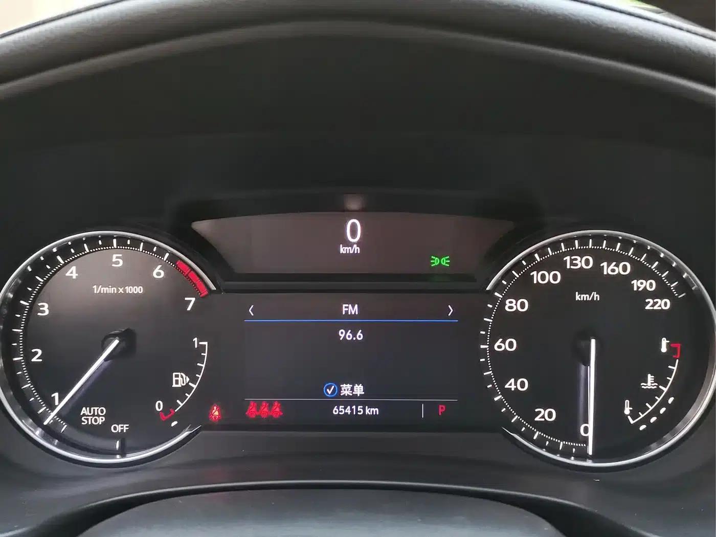 Cadillac XT4 2021 28T Two-Wheel Drive Technology Edition — миниатюра 9