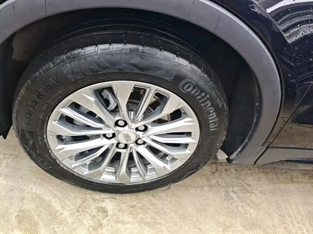 2024 Cadillac XT4 28T Two-Wheel Drive Luxury — миниатюра 19