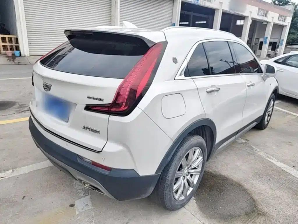 Cadillac XT4 2020 28T Two-Wheel Drive Premium Edition — миниатюра 7