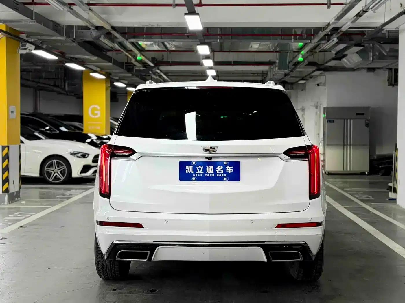 Cadillac XT6 2022 2.0T Six-Seat Two-Wheel Drive Luxury — миниатюра 5