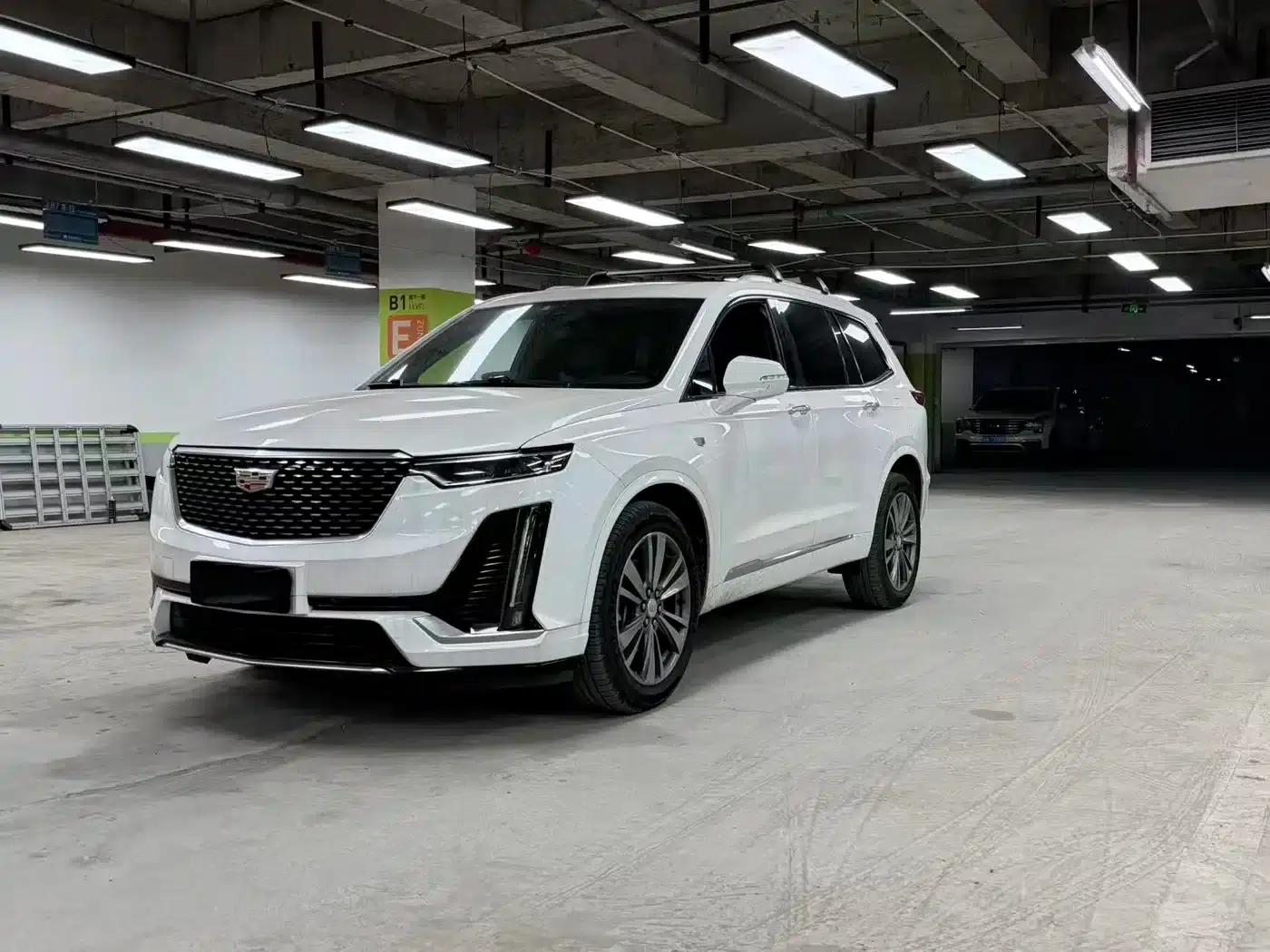 2020 Cadillac XT6 28T Six-Seat AWD Luxury — миниатюра 1