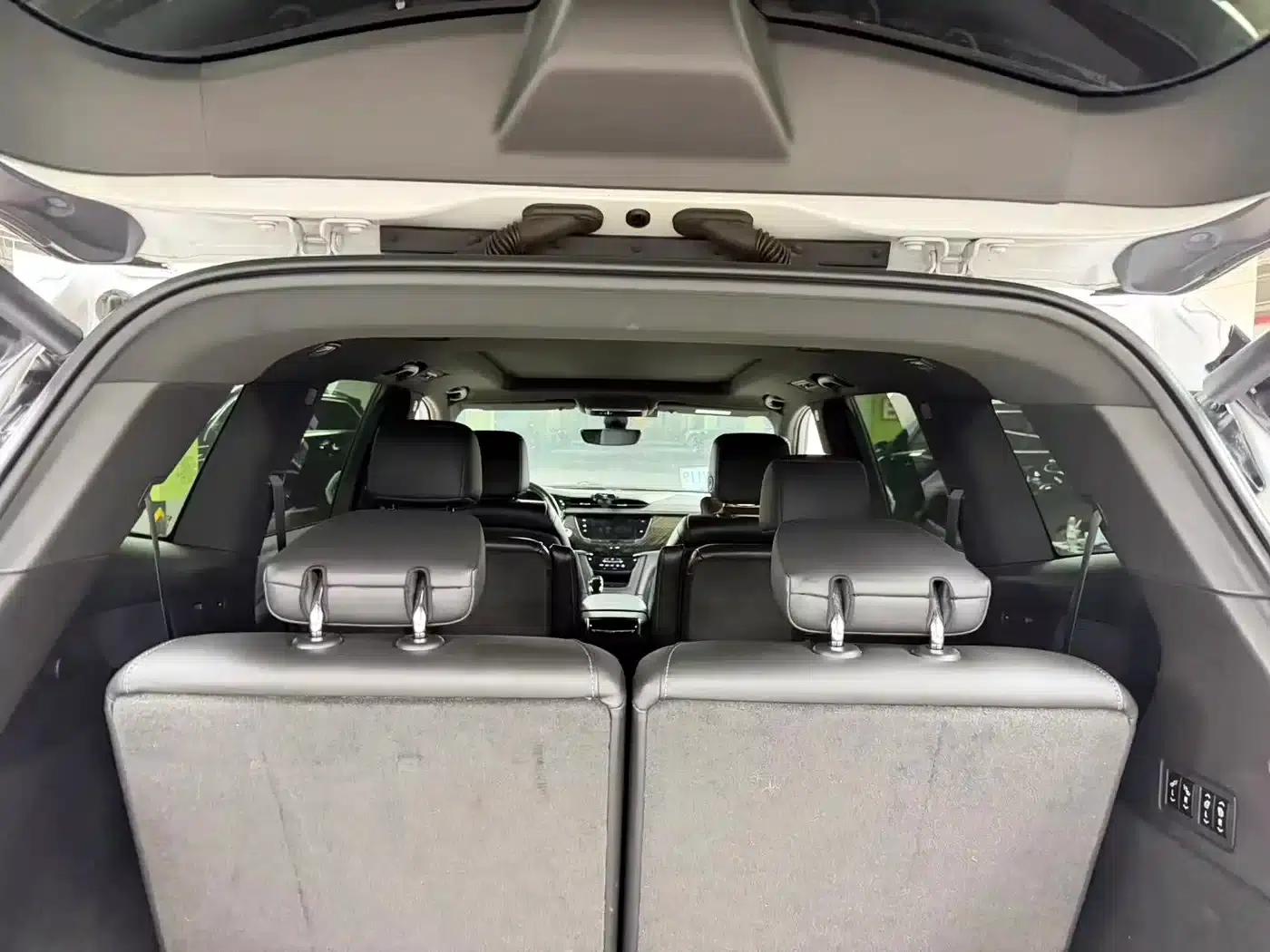 2020 Cadillac XT6 28T Six-Seat AWD Luxury — миниатюра 12