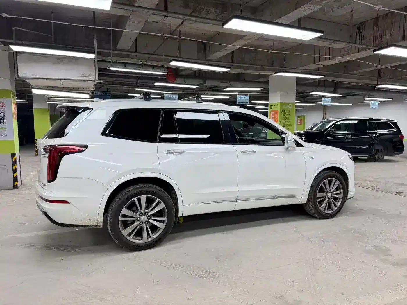2020 Cadillac XT6 28T Six-Seat AWD Luxury — миниатюра 15