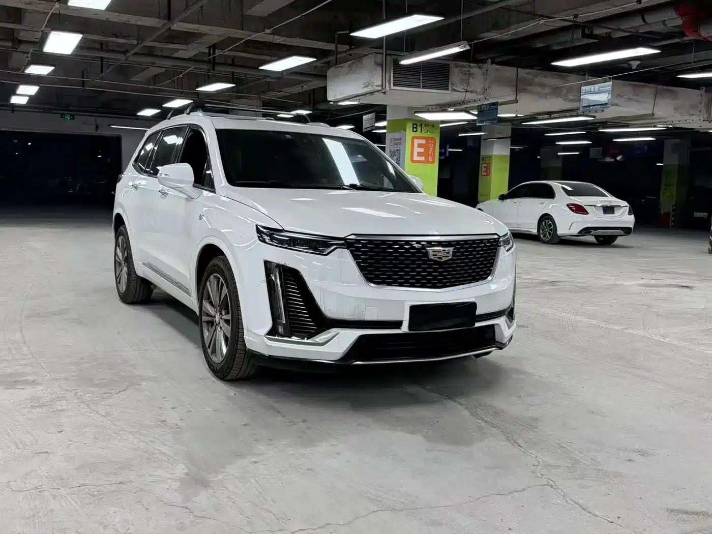 2020 Cadillac XT6 28T Six-Seat AWD Luxury — миниатюра 3