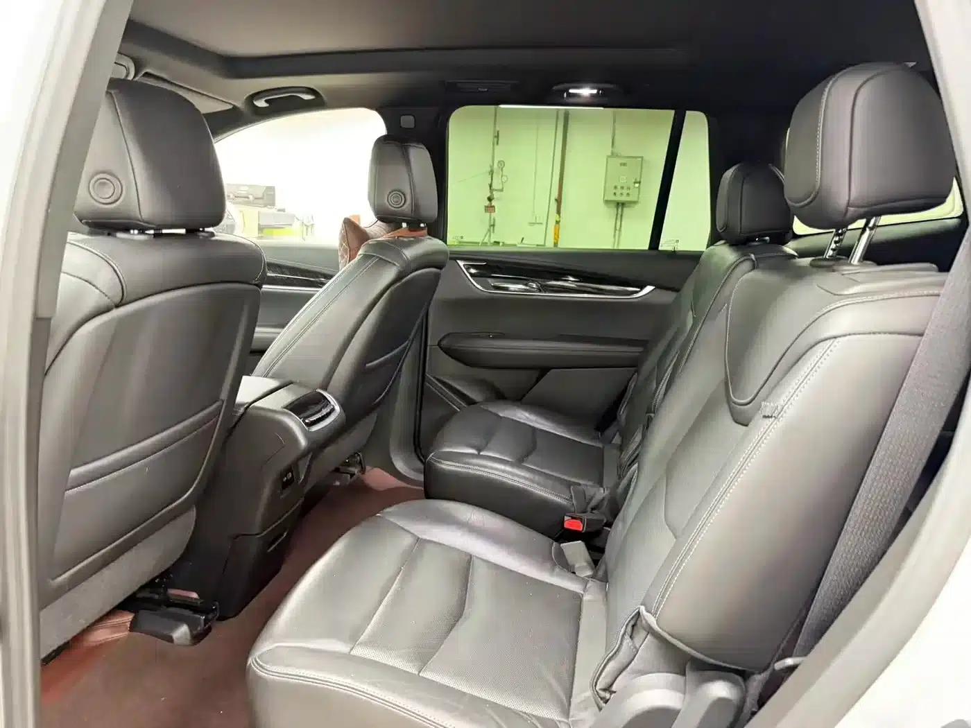 2020 Cadillac XT6 28T Six-Seat AWD Luxury — миниатюра 8