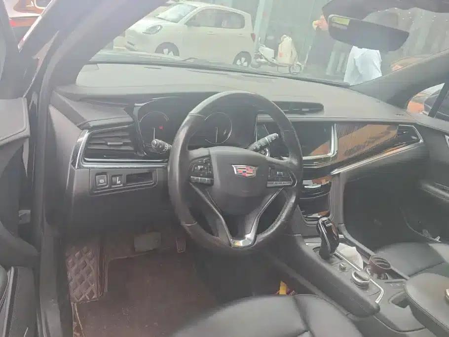 Cadillac XT6 2021 28T Six-Seat AWD Luxury — миниатюра 12