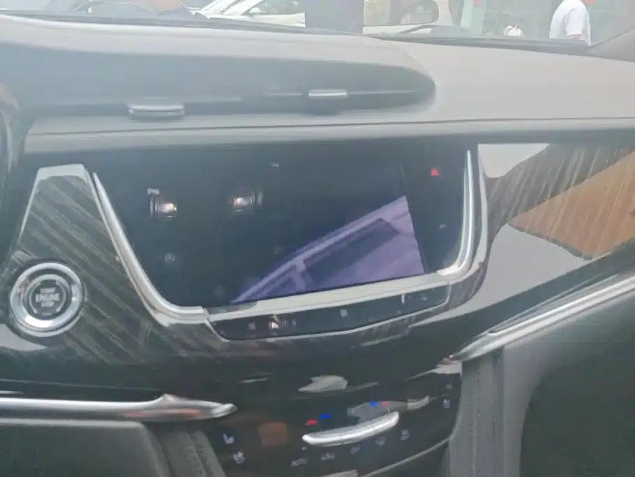 Cadillac XT6 2021 28T Six-Seat AWD Luxury — миниатюра 13