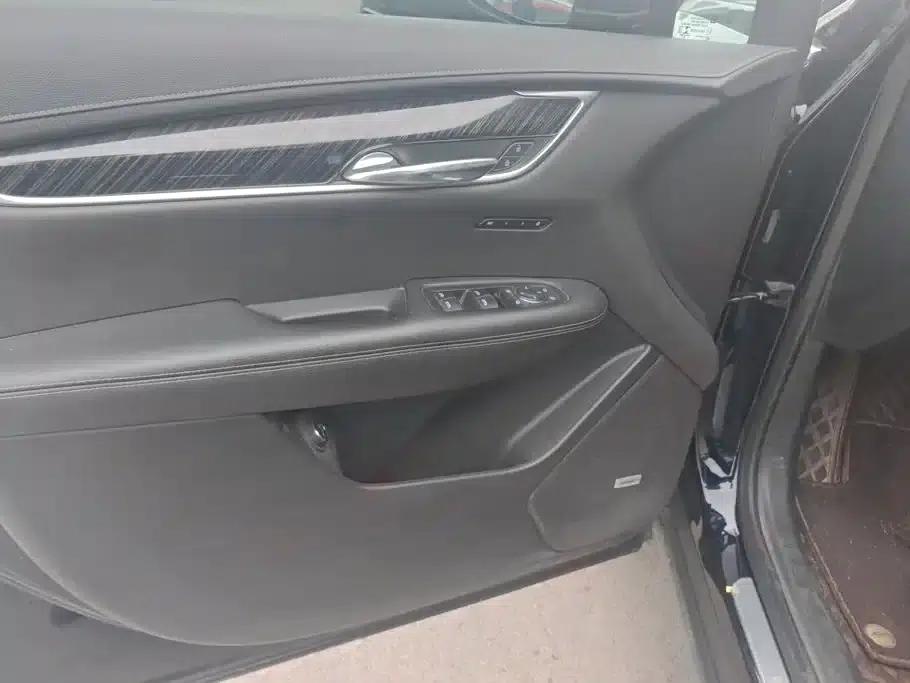 Cadillac XT6 2021 28T Six-Seat AWD Luxury — миниатюра 7